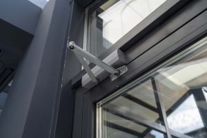 pintu otomatis